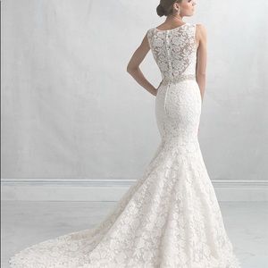 *NEVER WORN* Brand New James Madison Wedding Dress